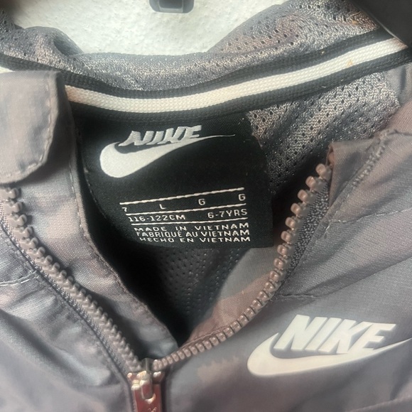 Nike Kids Gray Jacket - Picture 2 of 6